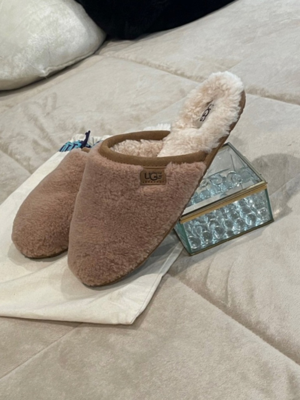 NEW UGG Australia Womens sz 9 40 Fluffette Sheepskin Shearling Slipper Chestnut - Picture 3 of 6